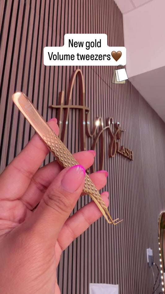 Volume Gold tweezers